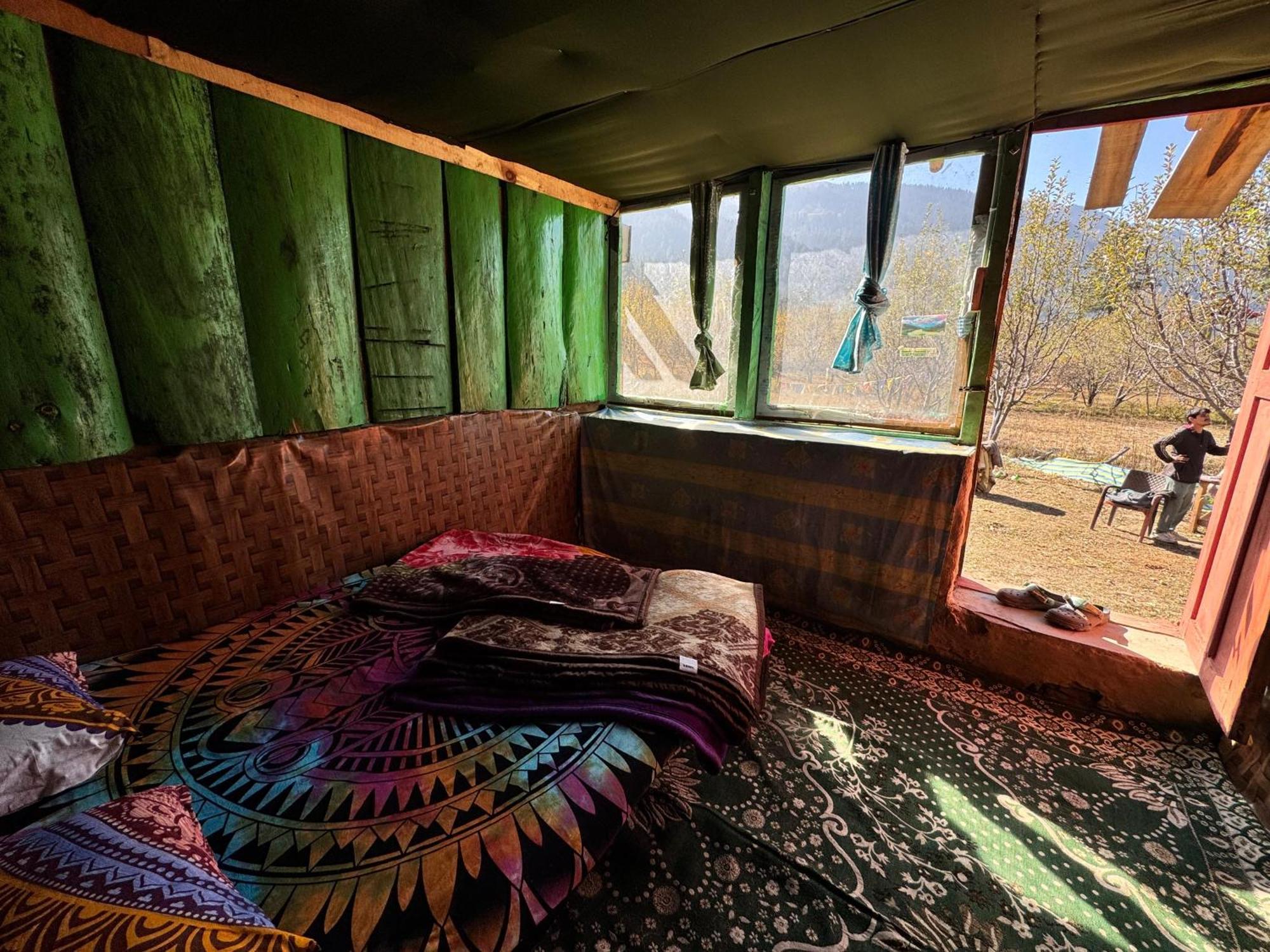 Hotel Hippy Hyde Kalga Kalgha Esterno foto